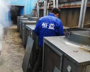 空气源热泵维修施工现场